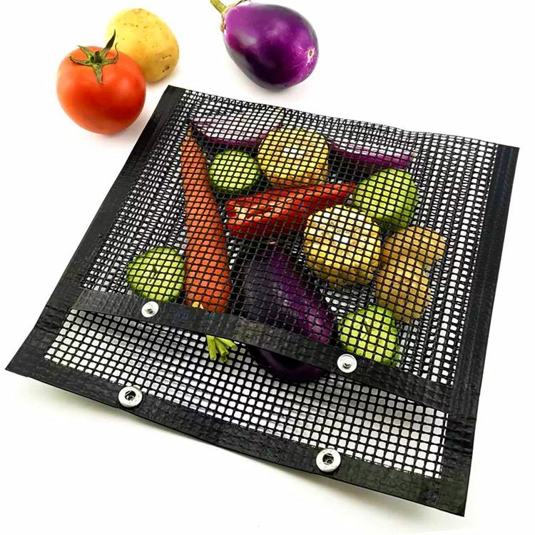Barbecue mesh bag for grilling shrimp, vegetables, fish and meat